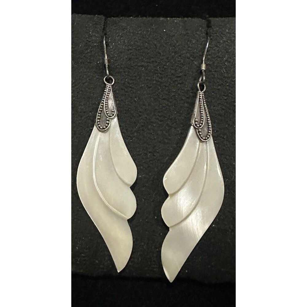 Vintage Bali Mother of Pearl Shell Art Deco Sterling Silver Long Dangle Earring